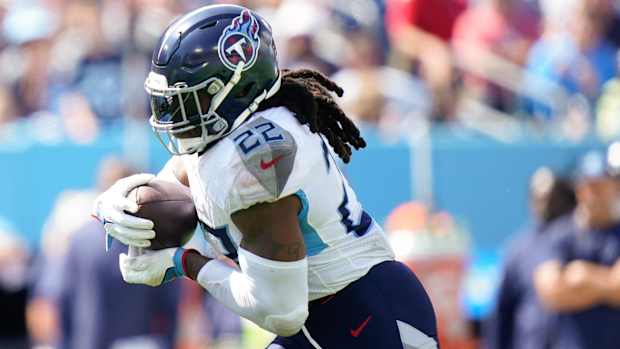 Tennessee Titans running back Derrick Henry (22) runs the ball in the third quarter against the Los Angeles Chargers at Nissan Stadium in Nashville, Tenn., Sunday, Sept. 17, 2023.